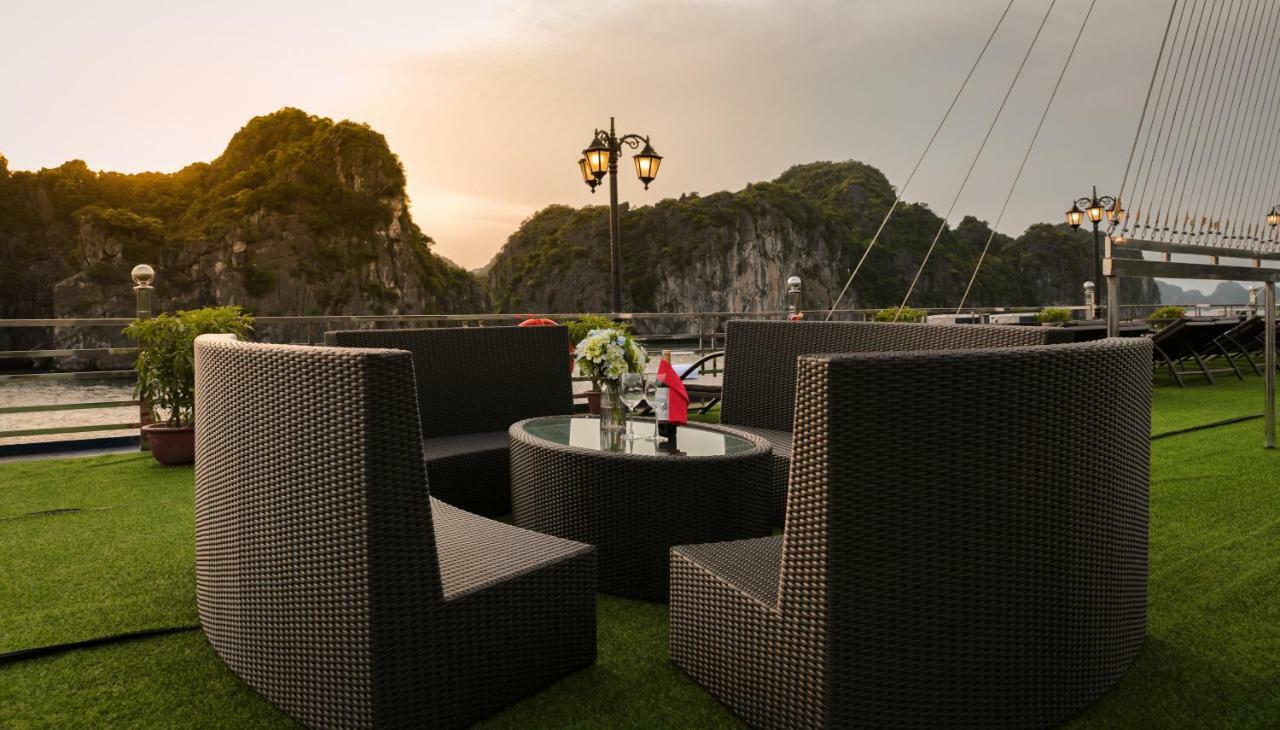 Hotel La Pandora Cruises Ha Long Exterior foto